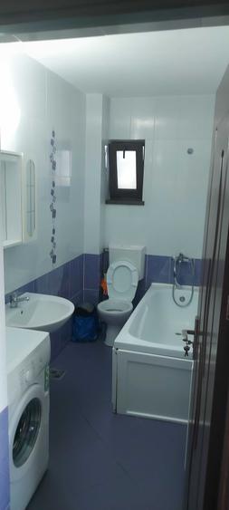 Apartament cu 2 camere decomandat în Nicolina