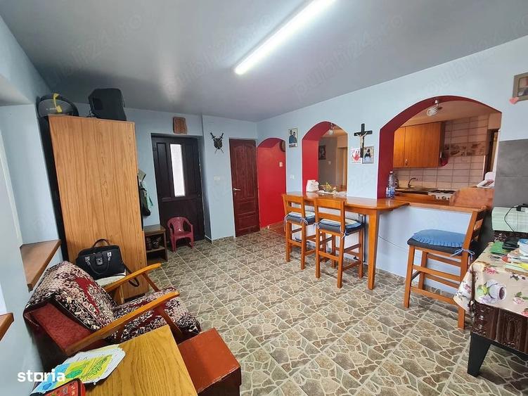 Casă cu Teren 1300 Mp în Iratoșu