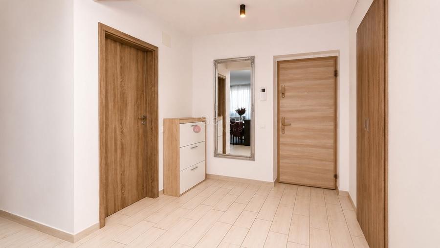 Apartament cu 2 camere decomandat, mobilat în Tractorul