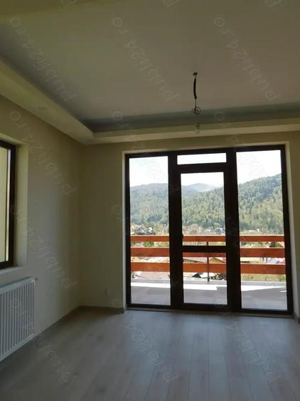 Apartament cu 2 camere decomandat în Bușteni