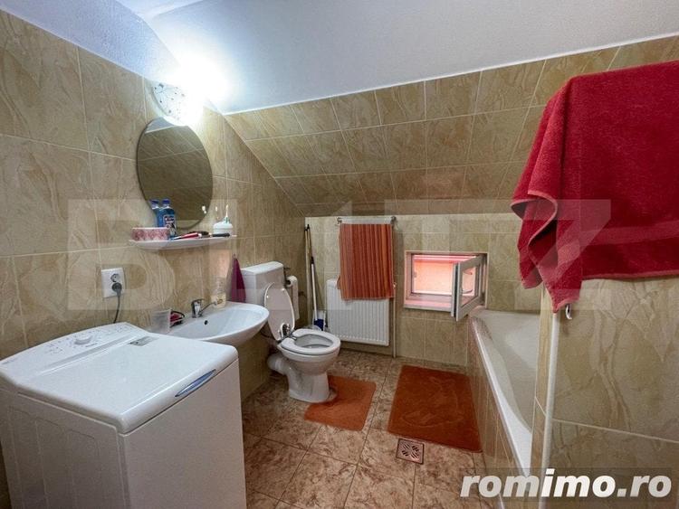 Casă cu 6 camere cu Teren 1100 Mp în Corunca