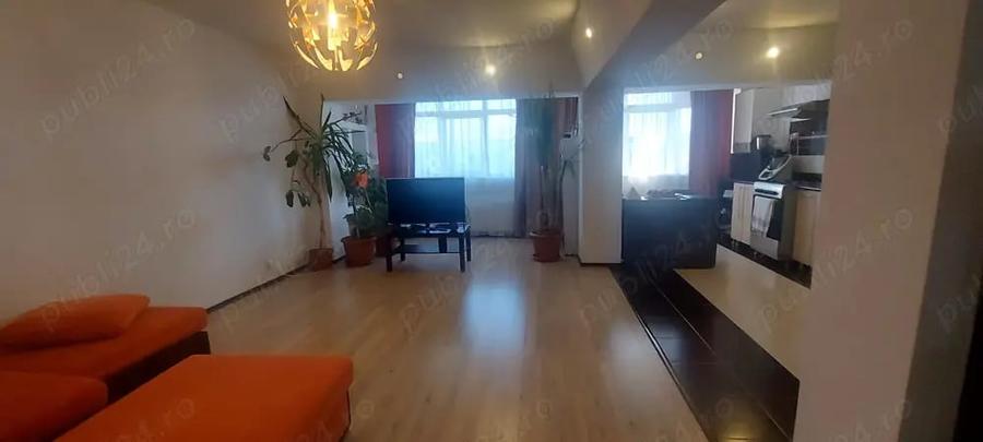Apartament cu 3 camere decomandat în Central