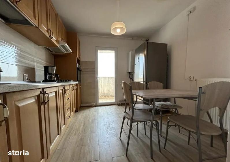 Apartament cu 3 camere semidecomandat, mobilat în Berceni