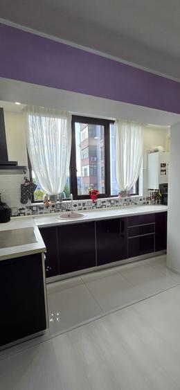 Apartament cu 4 camere decomandat în Km 4-5