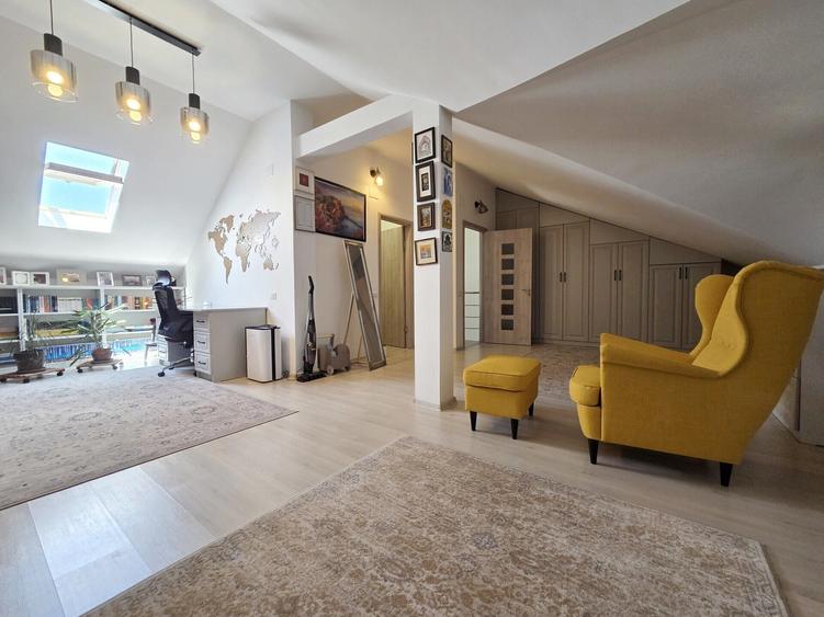 Duplex cu 5 camere cu Canalizare în Theodor Pallady