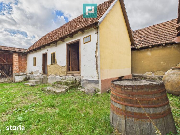 Casă cu 4 camere cu Teren 1080 Mp în Dezna
