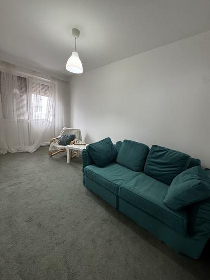 Apartament cu 3 camere decomandat, mobilat în Central