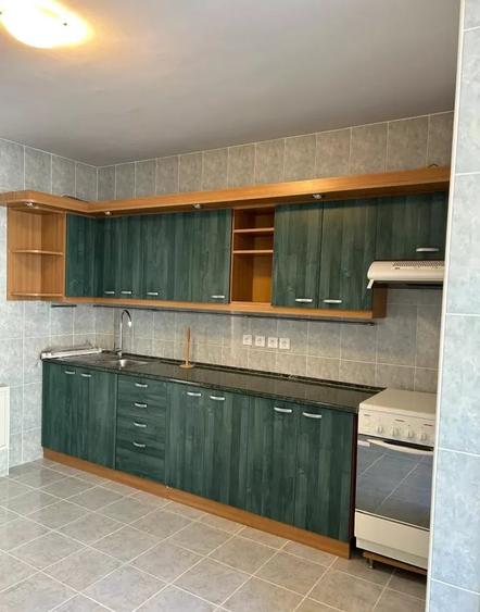 Apartament cu 3 camere, mobilat în Plevnei