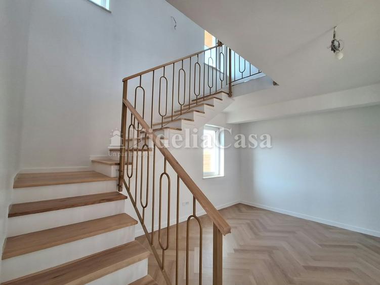 Casă cu 4 camere cu Teren 528 Mp în Breazu