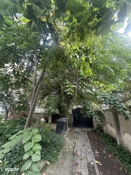 Apartament cu 3 camere în Rosetti