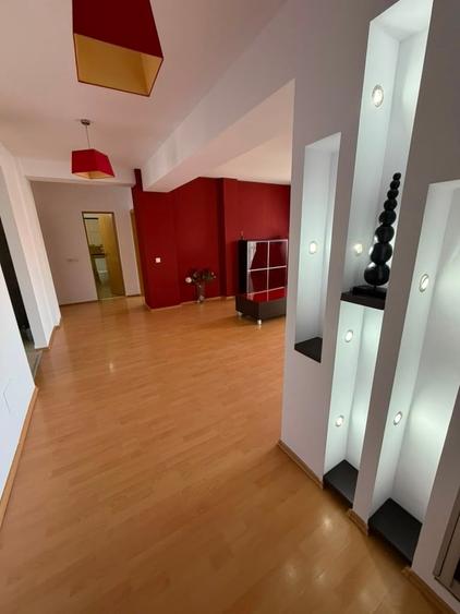 Apartament cu 3 camere decomandat în Nord