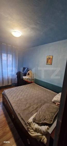 Apartament cu 3 camere semidecomandat în Central