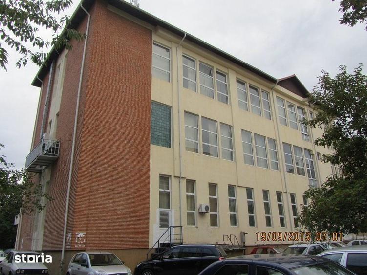 Spațiu comercial, de 1,547 mp, în Craiovei