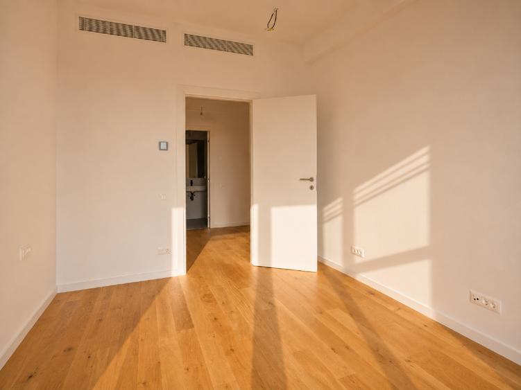 Apartament cu 2 camere decomandat în Aviației