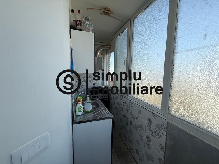 Apartament cu 3 camere decomandat, mobilat în 1 Mai