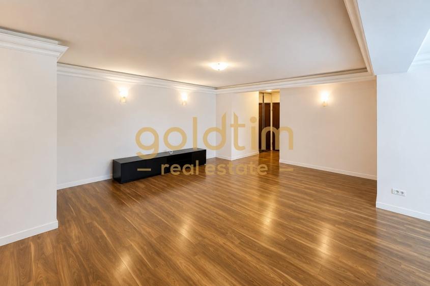 Apartament cu 3 camere semidecomandat, mobilat în Băneasa