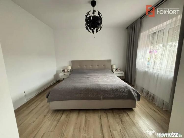 Apartament cu 5 camere decomandat în Fortuna