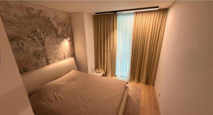 Apartament cu 4 camere decomandat, mobilat în Dorobanți