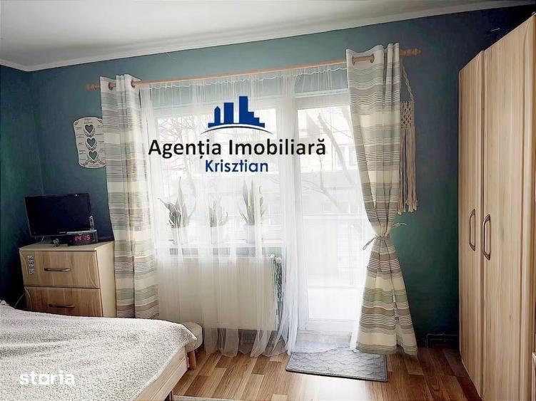 Apartament cu 4 camere decomandat în Burdea