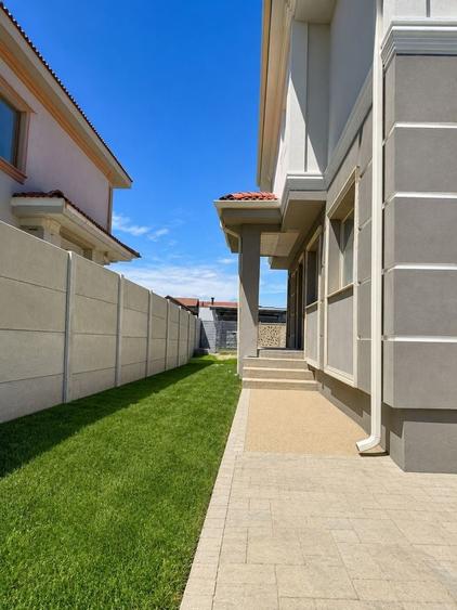 Duplex cu 4 camere cu Canalizare în Moșnița Nouă