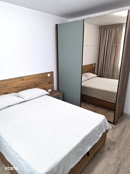 Apartament cu 6 camere decomandat în Central