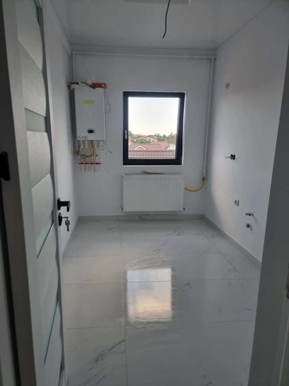 Proprietar Vand Apartament Nou 3 Camere + Parcare Navodari Oras (Zona Kaufland / Penny) - 6