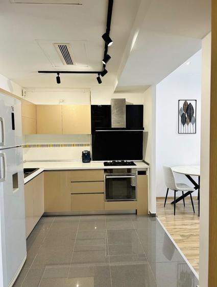 Apartament cu 2 camere în Văcăresti