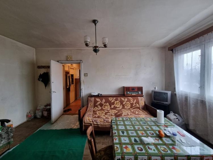 Apartament cu 3 camere semidecomandat în Ultracentral