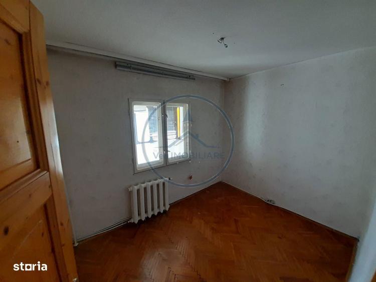 Apartament cu 4 camere, mobilat în Independenței