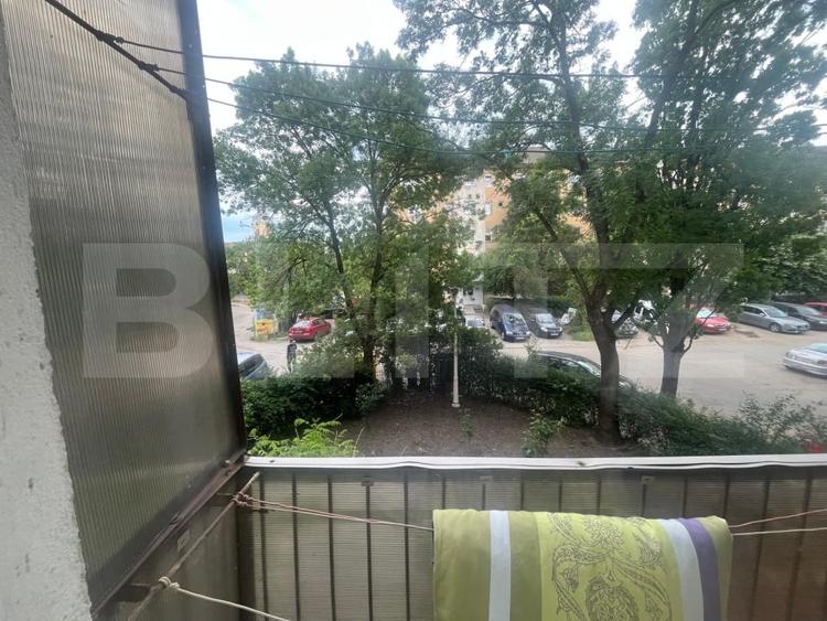 Apartament de vanzare, etaj 1, 35 mp, zona Nufarul - 6