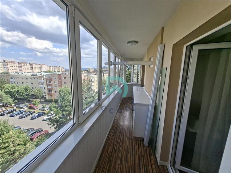 Apartament cu 3 camere decomandat în Răcădău