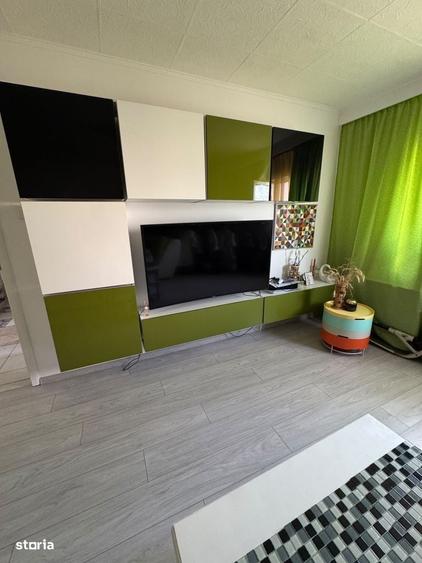 Apartament cu 3 camere decomandat în Nerva Traian