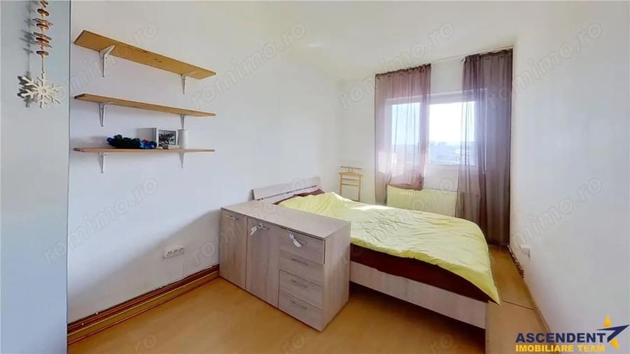 Apartament cu 2 camere decomandat în Astra