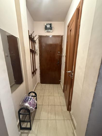 Apartament cu 2 camere nedecomandat, mobilat în P-ța Doina