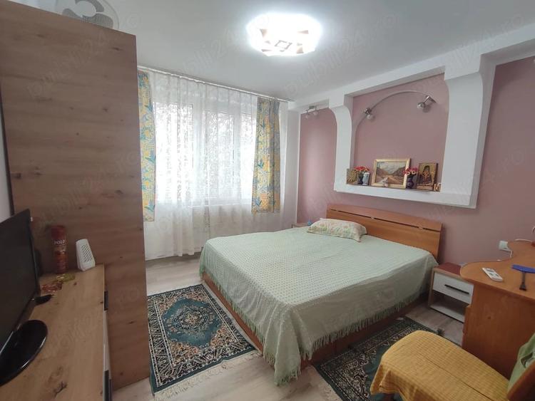 Apartament cu 2 camere semidecomandat în Micro 16