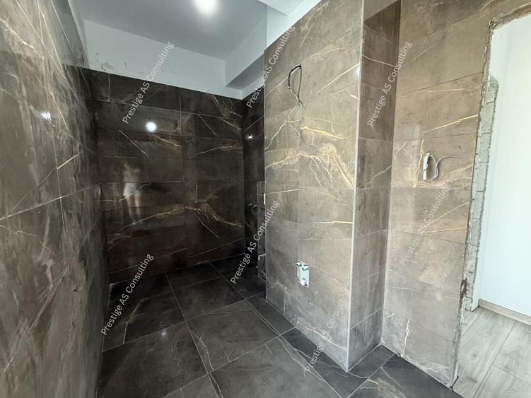 Apartament cu 3 camere în Soarelui