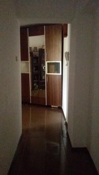 Apartament cu 3 camere decomandat în Alexandru cel Bun