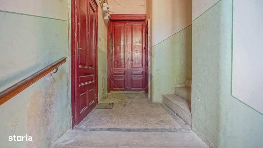 Casă cu 4 camere în Central