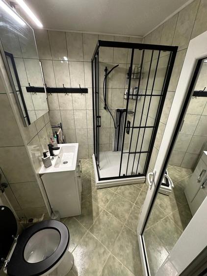 Apartament cu 2 camere decomandat, mobilat în Central