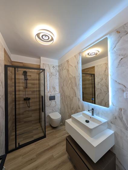 Apartament cu 2 camere semidecomandat în Florești