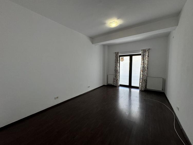 Duplex cu 6 camere cu Canalizare în Pipera