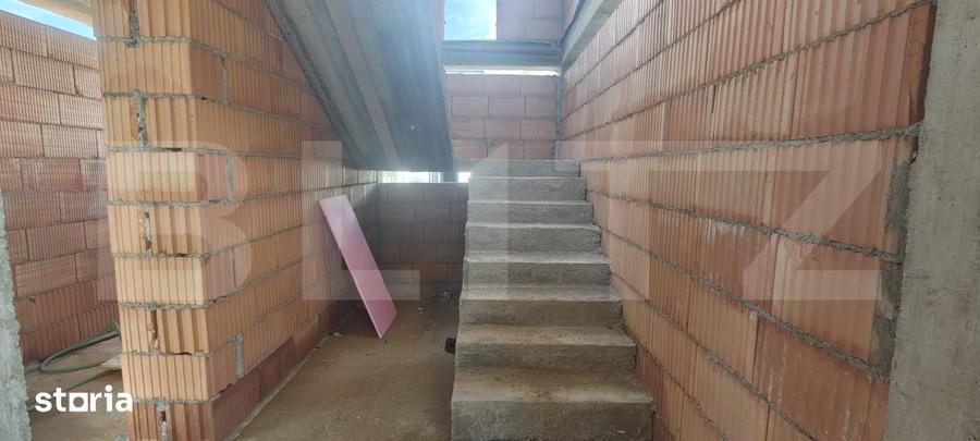 Casă cu 4 camere cu Teren 350 Mp în Central