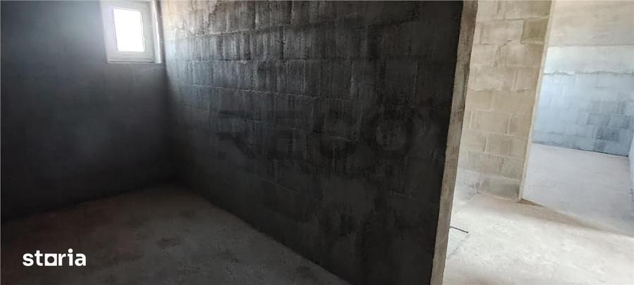 Casă cu 5 camere cu Teren 357 Mp în Dragoș Vodă