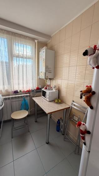 Apartament 2 camere, semidecomandat, 55 mp, zona Regiment 11 Siret - 6