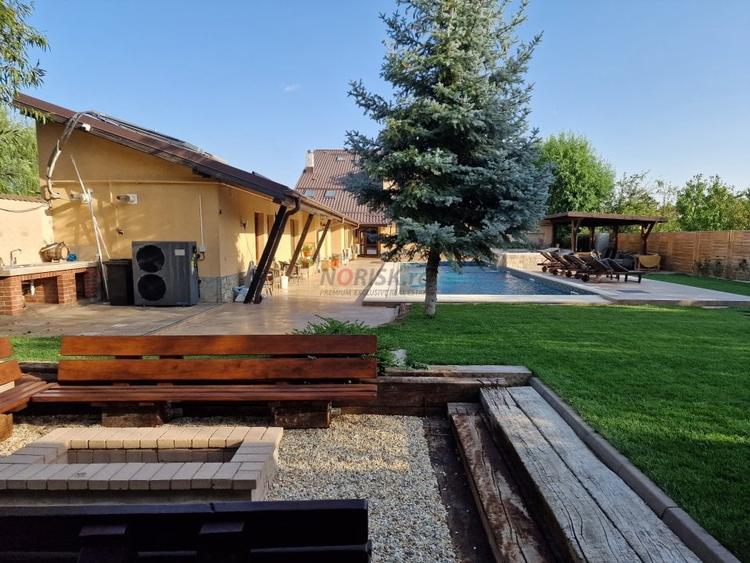 Casă individuală cu 10 camere cu Piscina în Buftea