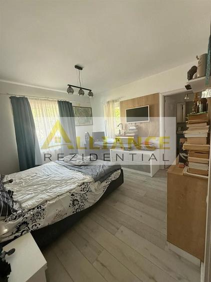 Casă cu 4 camere cu Teren 578 Mp în Central
