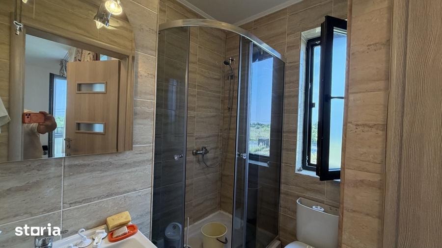 Casă cu 4 camere cu Teren 190 Mp în Chiajna