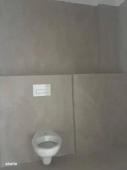 Spațiu comercial, de 80 mp, în Central