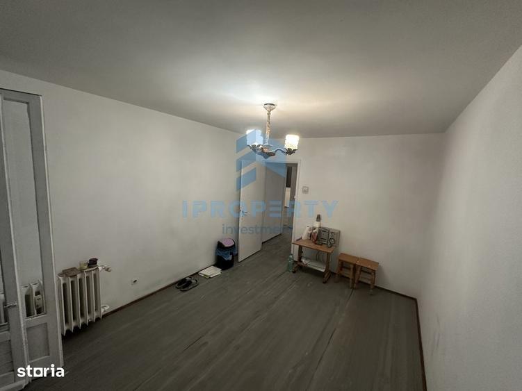 Apartament cu 3 camere semidecomandat în Central