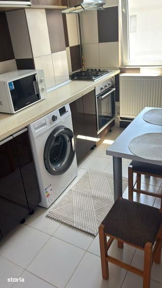 Apartament cu 2 camere decomandat, mobilat în Tomis Plus